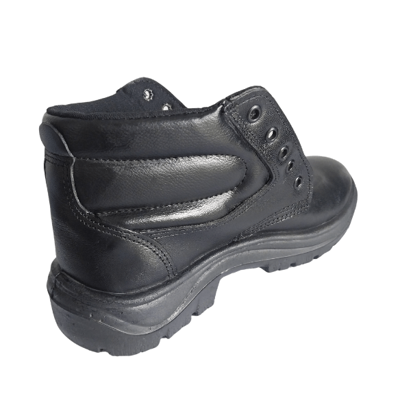 Linha de botinas e sapatos de trabalho para orçamento